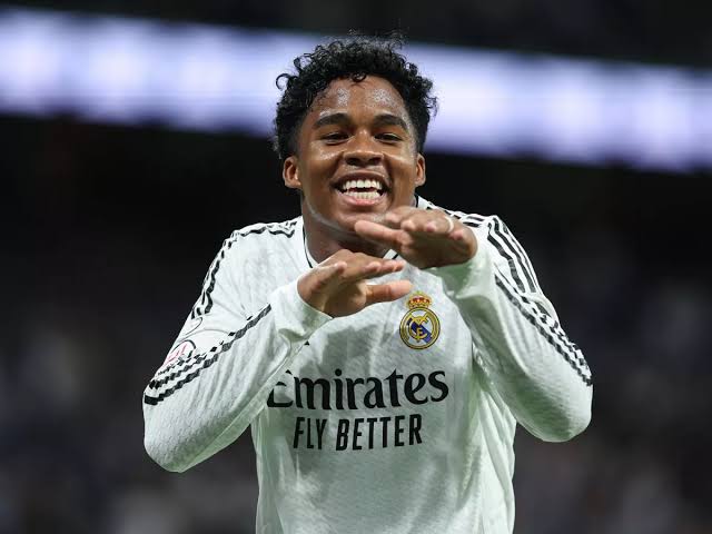 Liverpool prepara oferta de R$ 410 milhões para tirar Endrick do Real Madrid