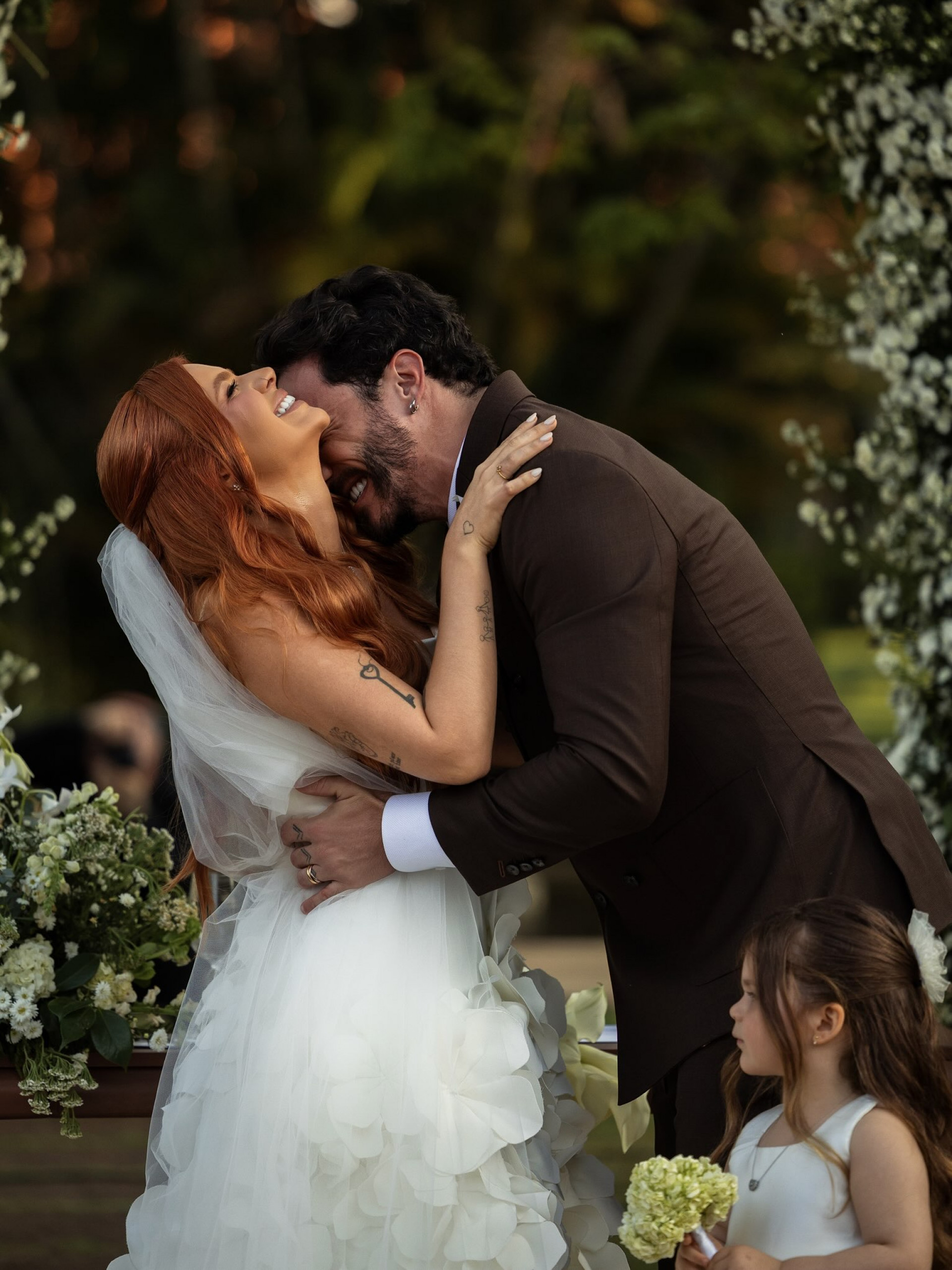 Viih Tube vai à Justiça após banda desistir de tocar em seu casamento por ela estar “cancelada”
